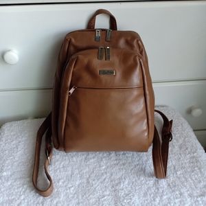 Wilsons Leather/ Pelle Studio Backpack